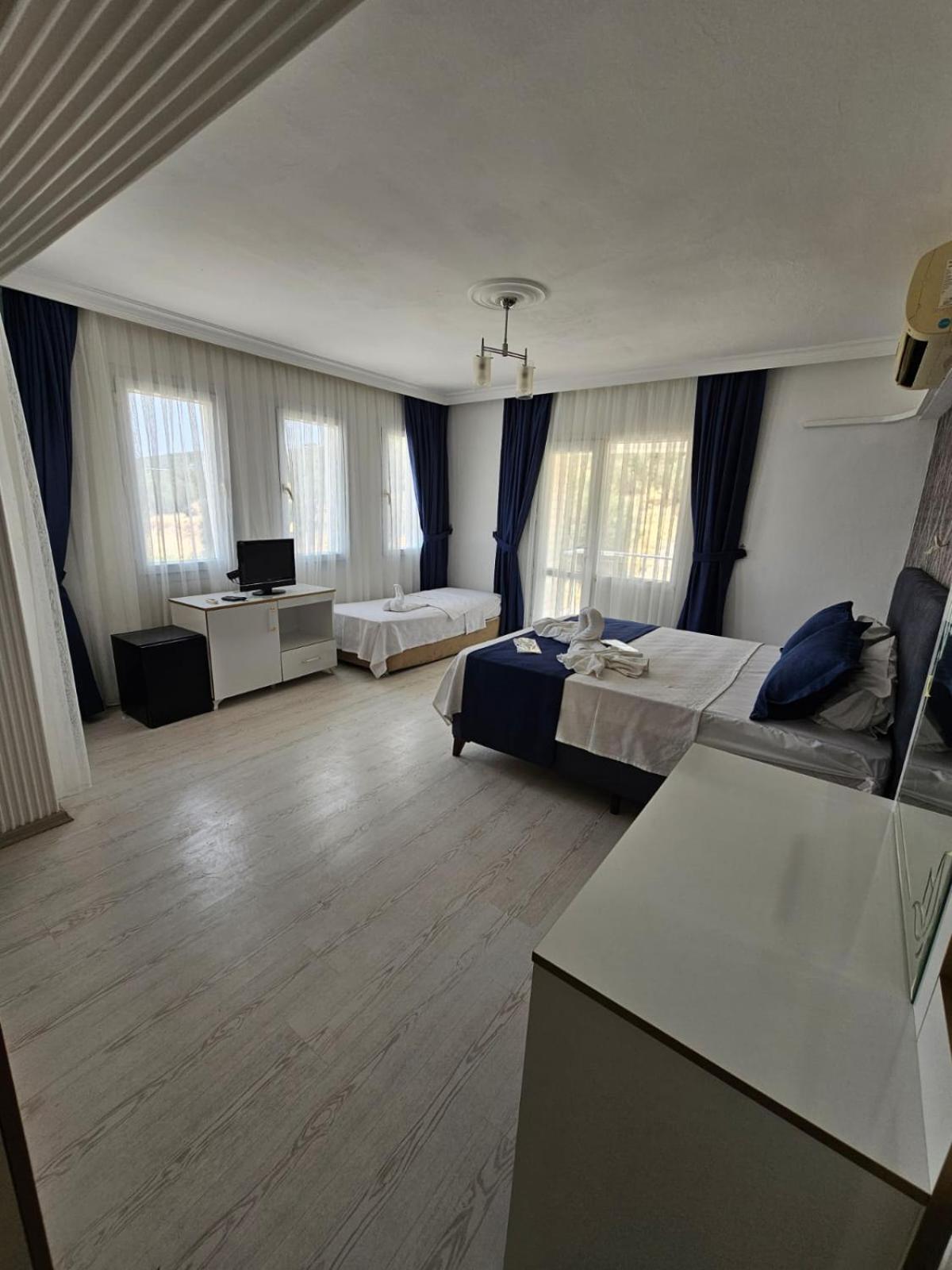 Yenifoca Ersan Hotel 外观 照片